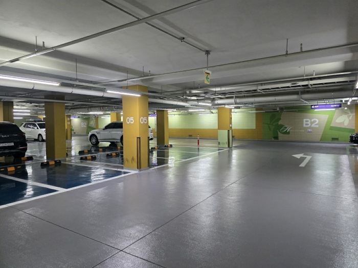 본건 지하 주차장