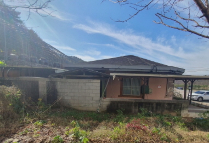 현장사진(건물 좌측 측면)