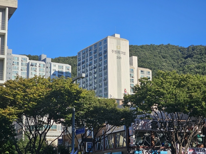 대상 아파트단지 전경(남측 원거리에서 촬영)