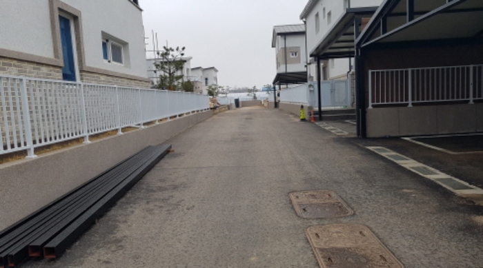 * 목록3. 도로 전경