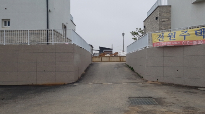 * 목록3. 도로 전경