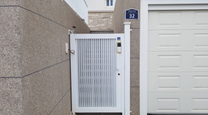 * 목록1. 대문 및 도로명주소 표시 전경