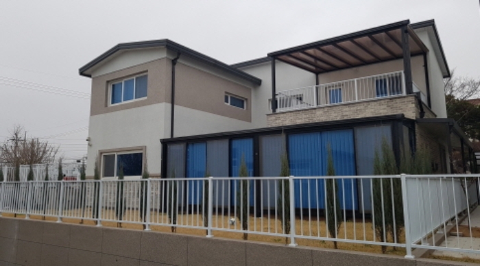 * 목록1. 우측 전경