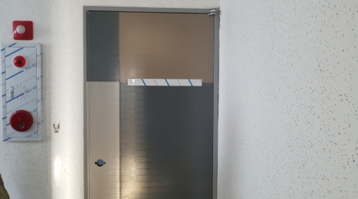 * 목록8. 출입문 전경