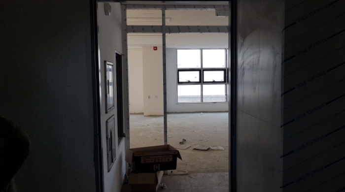 * 목록1. 출입구 전경