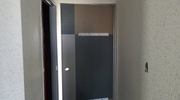 * 목록3. 출입문 전경