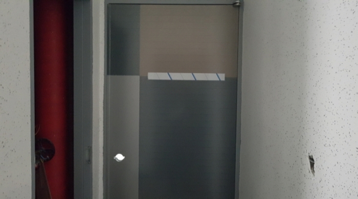 * 목록14. 출입문 전경