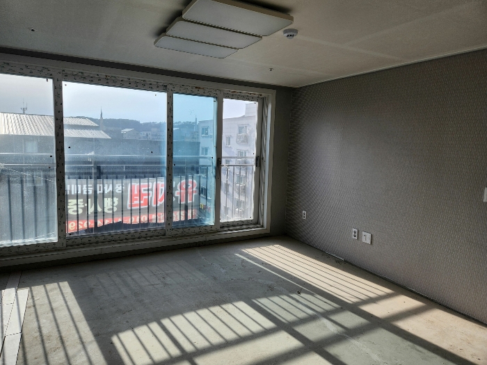 비동 다세대주택 내부