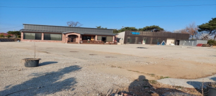 목록1~3 토지,건물들 전경