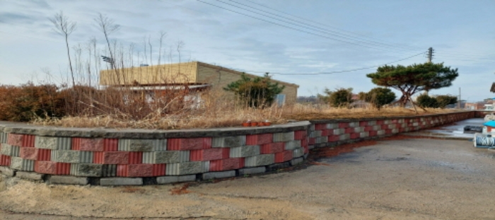 목록1 토지 일부(화단) 전경