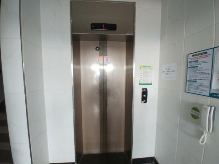 엘리베이터실