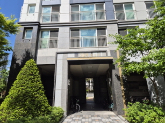 공동출입구 부분