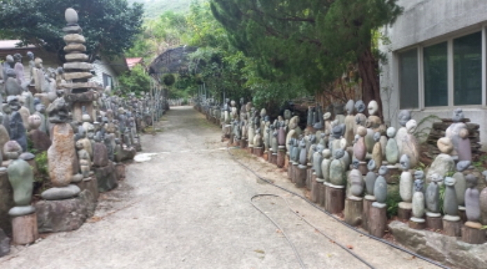 지상 소재 관상석등 (정원석,수석)