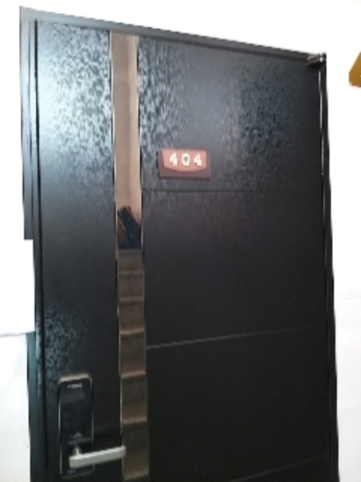 세대출입문[404호]