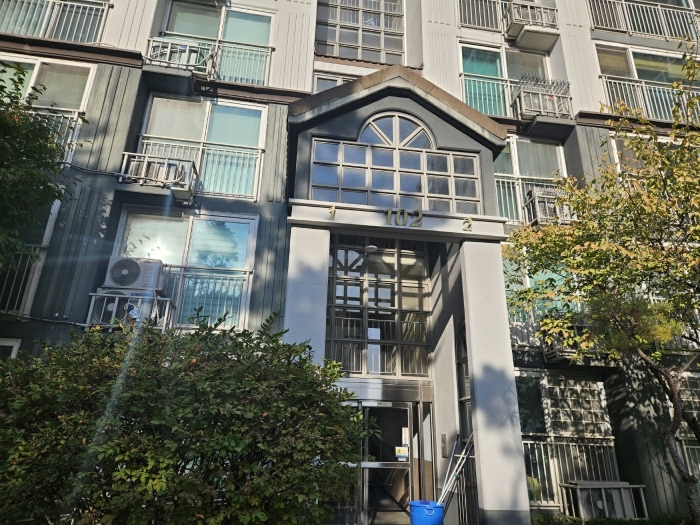 본건 공용출입구