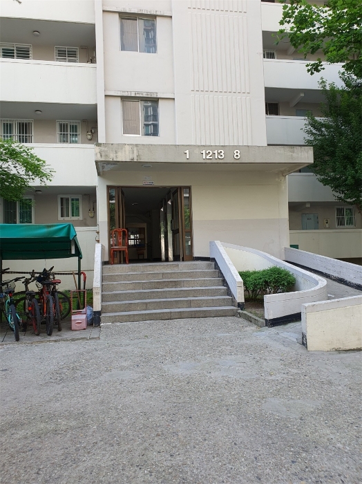 1213동 출입구