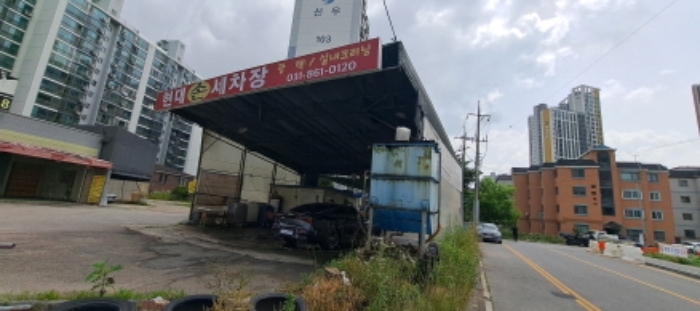 목록4 소재 제시외 천막 세차장 전경