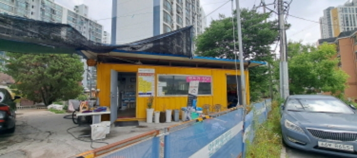 목록4 소재 제시외 컨테이너 전경