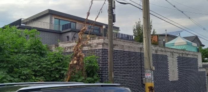 목록 1. 토지 및 목록 2. 주택 전경