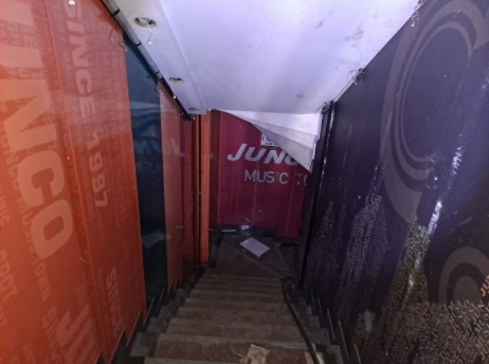 목록 2 지하 2층 계단부분