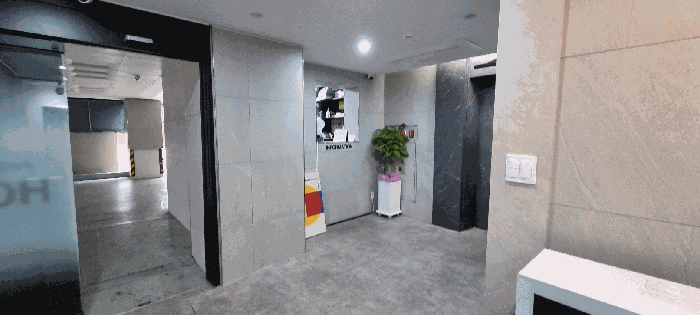 본건 건물 1층 로비