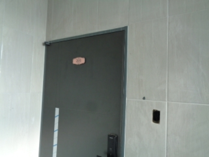 에끌라드 제주 101동 2층 201호 현관문