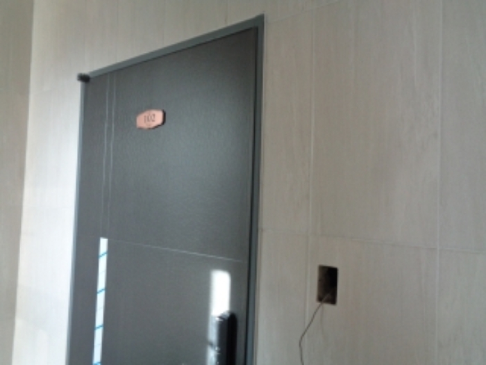 에끌라드 제주 102동 1층 102호 현관문