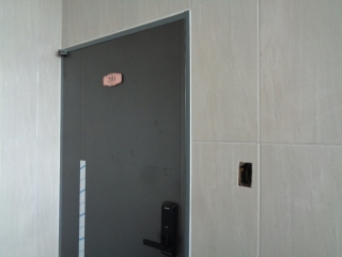 에끌라드 제주 102동 2층 201호 현관문