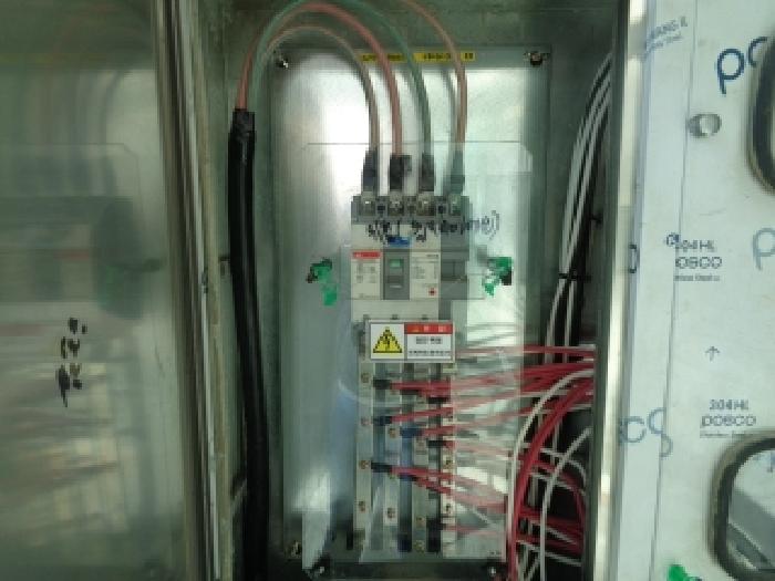 소재지 2,5,8,9,10,11,14,15.(귀덕리 3508,3510,3506-5 에끌라드제주 102동)전기공급이 제한된 차단기 사진