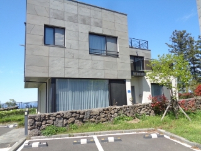 본 건(동샘길 75-6) 전경(안내문부착)