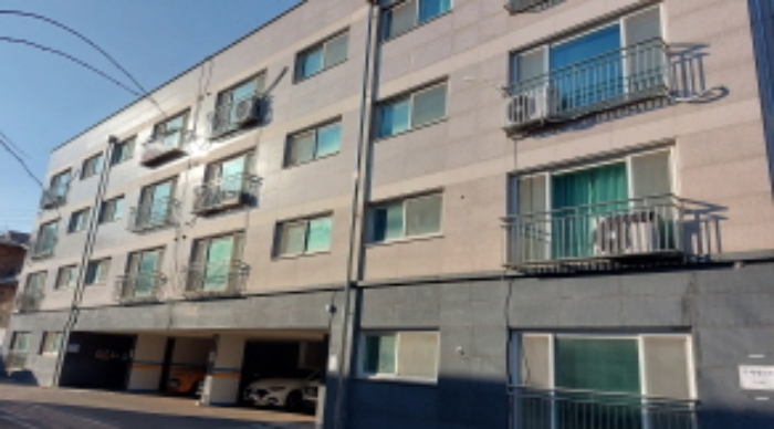 1동 건물의 전경