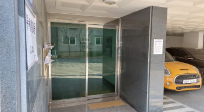 공동현관출입구