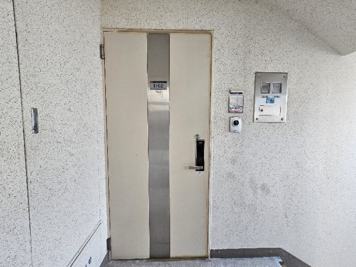 제시 목록 전경(출입문)