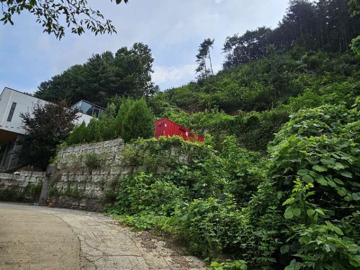 제시 목록 2 및 위 지상 제시 목록 5 전경