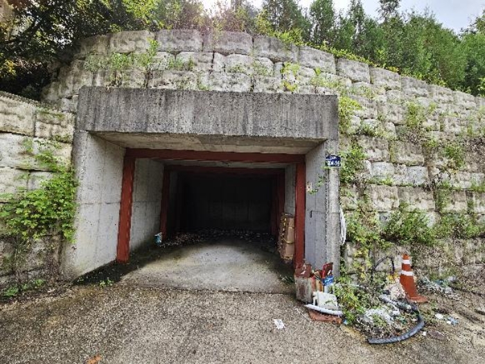 제시 목록 2 및 위 지상 제시 목록 5 전경(지하, 도로명 주소)