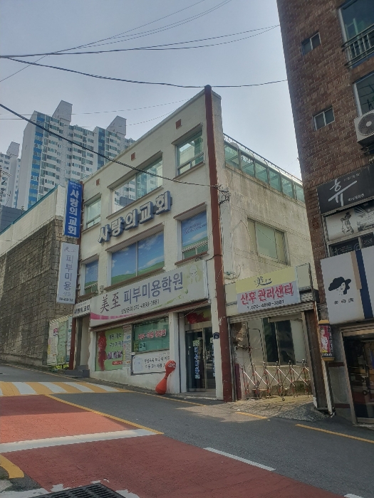 [ 본건 전경 ]