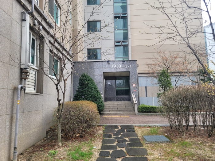 공동 현관 전경