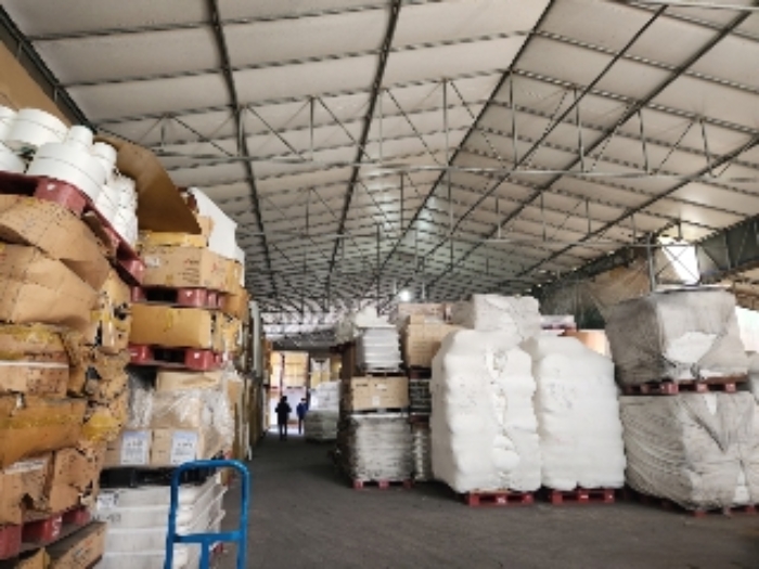 제시외 건물 파이프 천막지붕(A동 B동 사이) 전경