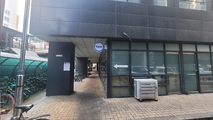 본건동 주출입구