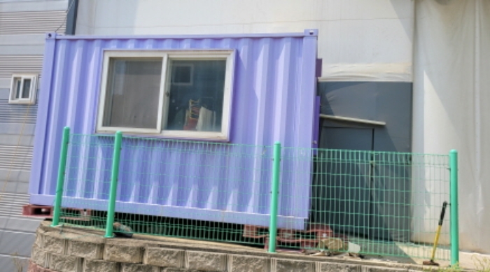 제시외 컨테이너 1동