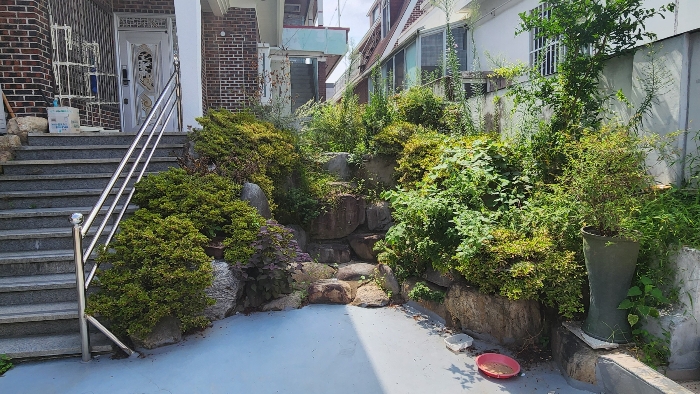 참고: 조경석 및 조경수