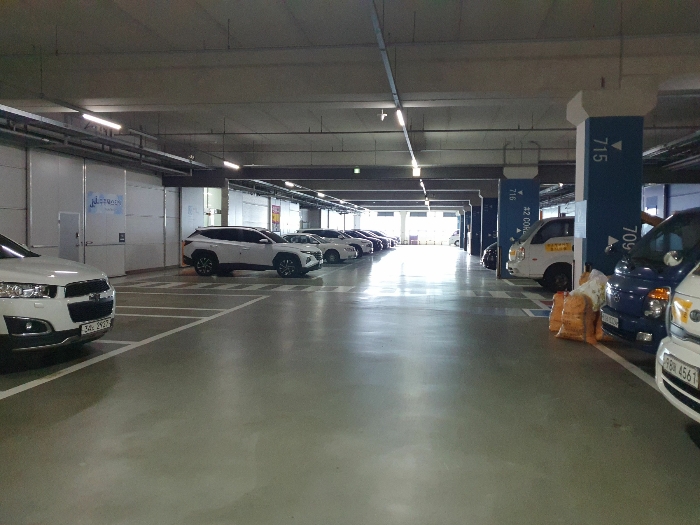 주차장(7층) 전경