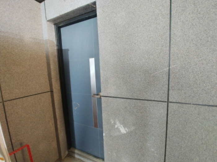 1층 상가 부출입구