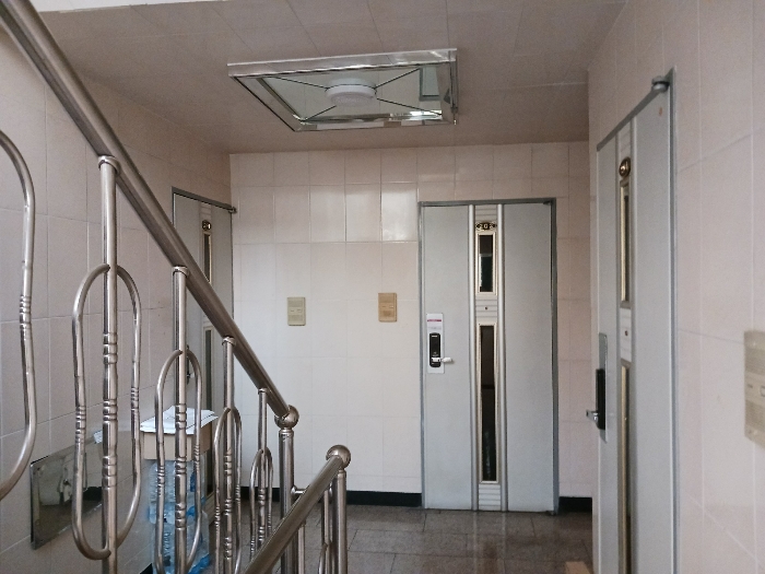 기호(1) 2층 복도 근경