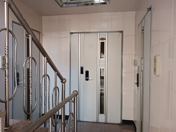 기호(1) 3층 복도 근경