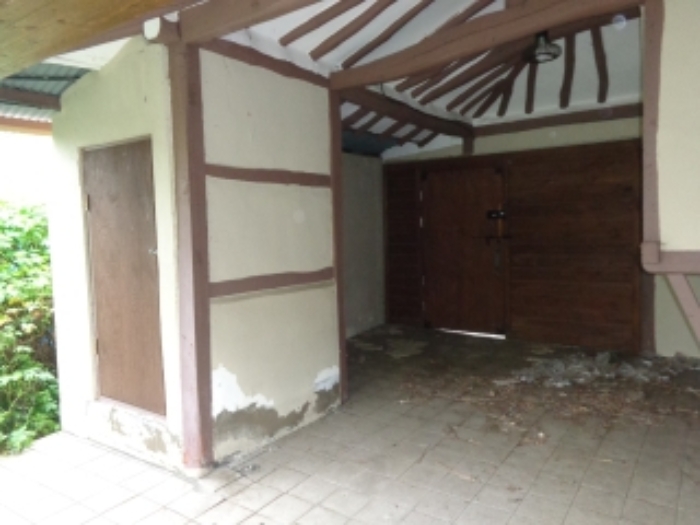 [목록 2] 내부에서 바라본 대문 주변의 모습