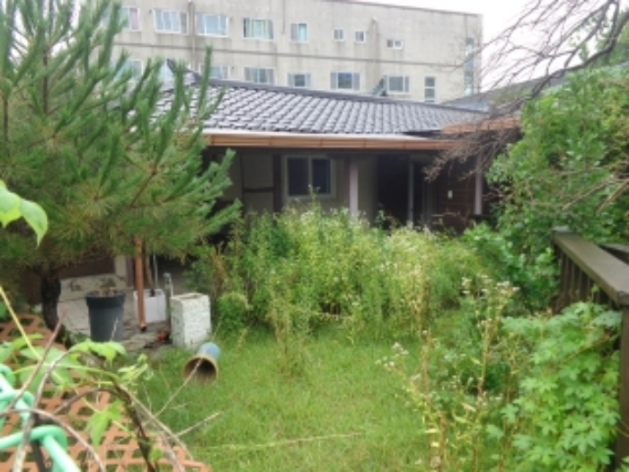 [목록 1] 남쪽 지상(마당)의 모습