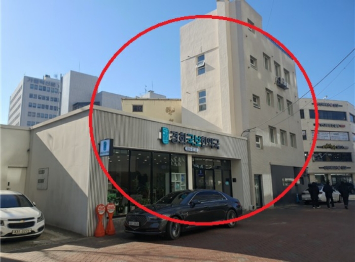 본건 기호(2)건물 전경(북동측에서 촬영)