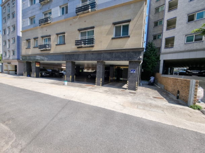 목록1,2. 1층 주차장과 건물부지