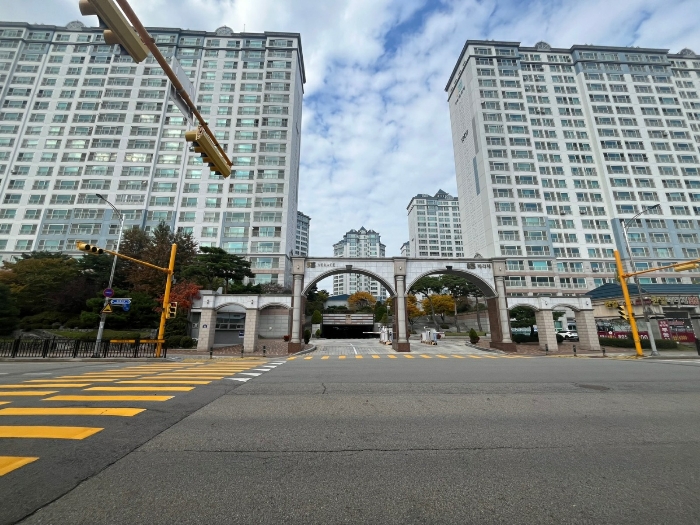 본건 단지 출입구